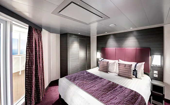 Premium Suite Aurea ( Module 25 sqm - Balcony 6 sqm - Decks 9-14    )