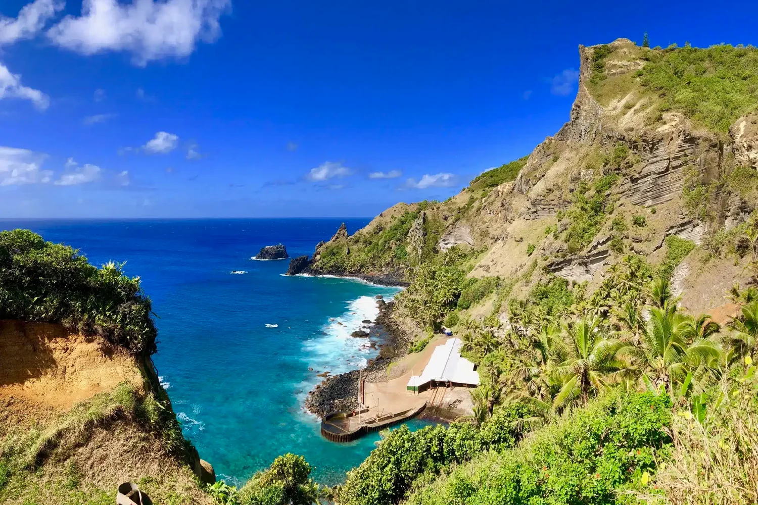 Bounty Bay Passage, Pitcairn